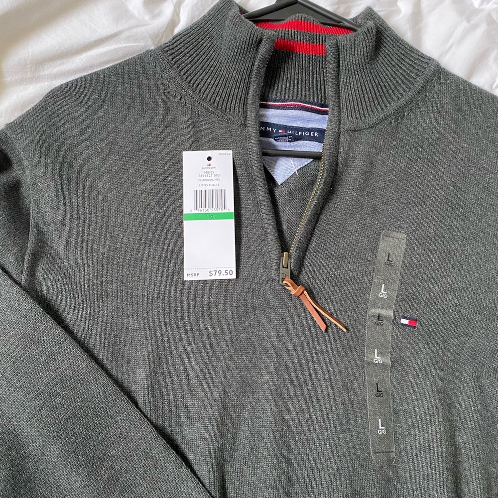 NEVER WORN: Tommy Hilfiger Half Zip Sweater⚡️